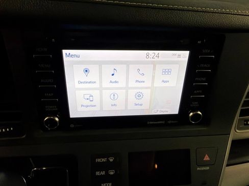 Used 2020 Toyota Sienna XLE Premium FWD image 10