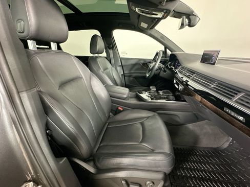 Used 2019 Audi Q7 3.0T Premium Plus w/ Premium Plus Package AWD/4WD image 43