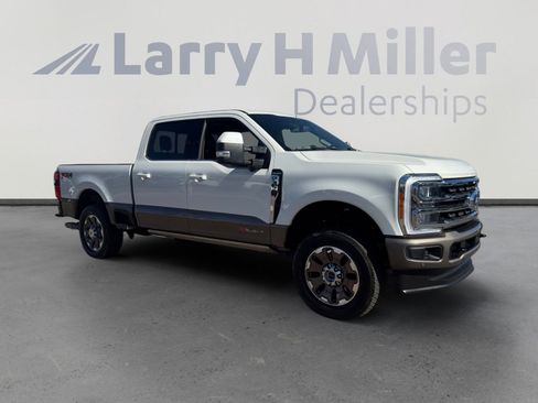 Used 2023 Ford F350 King Ranch image 7