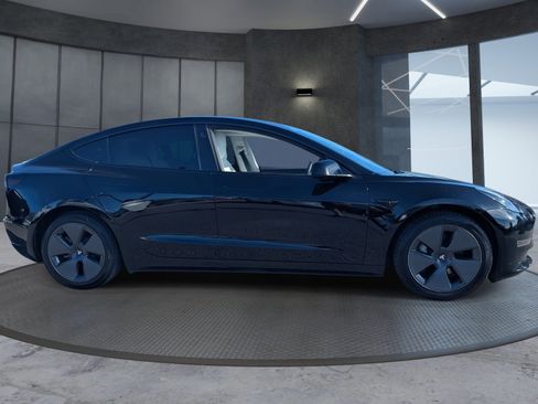 Used 2022 Tesla Model 3 Long Range image 7