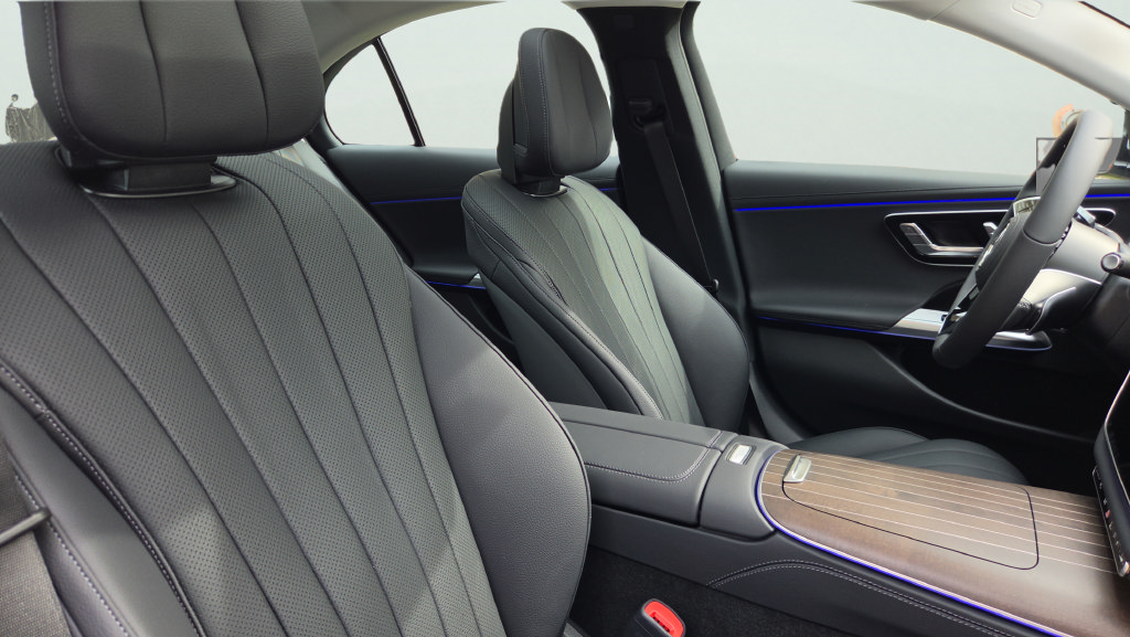 New 2027 Mercedes-Benz E 450 4MATIC Sedan image 22