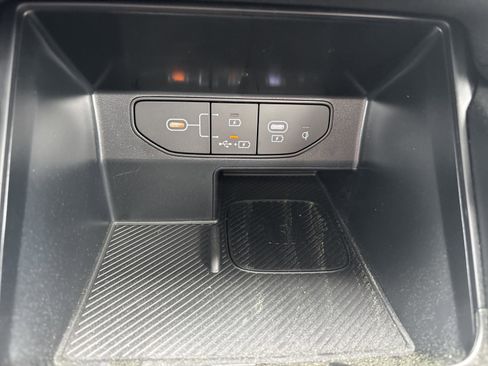 New 2025 Kia Sorento S w/ Panoramic Sunroof Package image 24