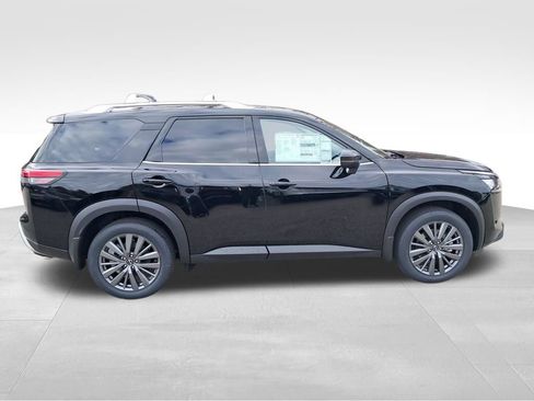 New 2025 Nissan Pathfinder SL w/ SL Premium Package image 7