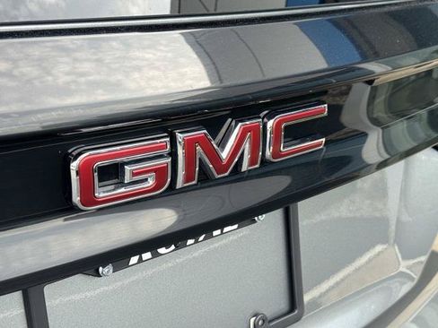 Used 2025 GMC Acadia Elevation FWD image 35