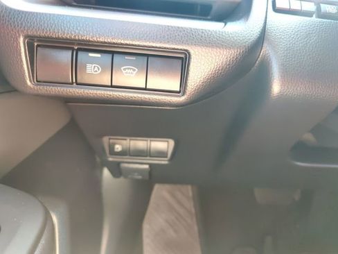 Used 2023 Toyota Prius LE FWD image 25