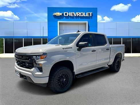 New 2026 Chevrolet Silverado 1500 Custom w/ LPO, Dark Essentials Package RWD image 7
