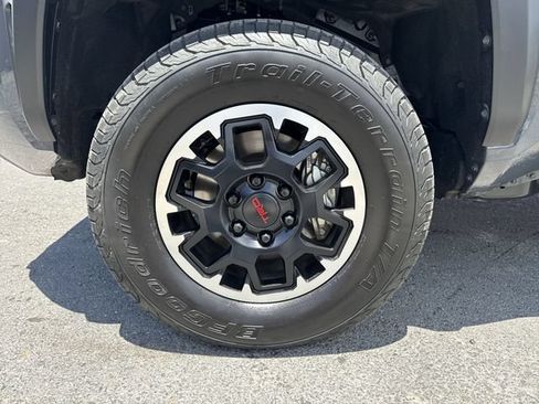 Used 2024 Toyota Tacoma TRD Off-Road AWD/4WD image 10