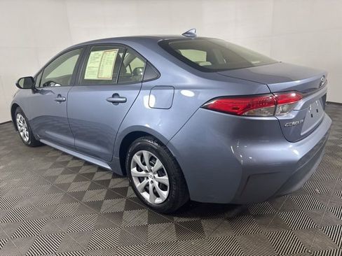 Used 2025 Toyota Corolla LE FWD image 6