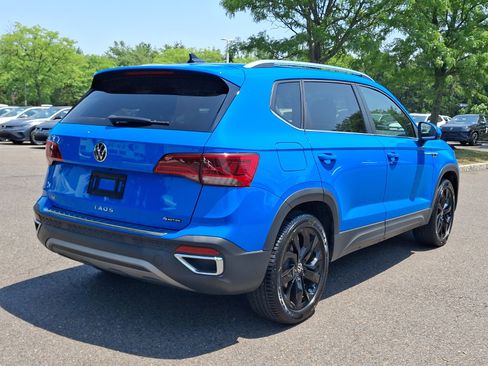 Used 2022 Volkswagen Taos SE AWD/4WD image 6