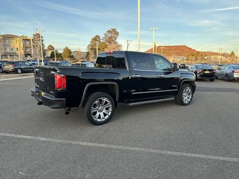 Used 2017 GMC Sierra 1500 Denali w/ Denali Ultimate Package image 3
