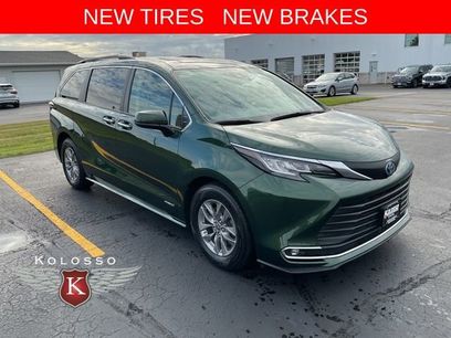 Used 2021 Toyota Sienna XLE