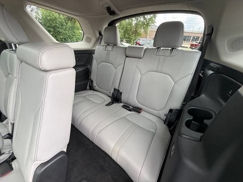 Used 2023 Honda Pilot Touring image 30