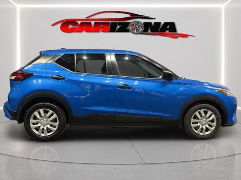 Used 2021 Nissan Kicks S image 11