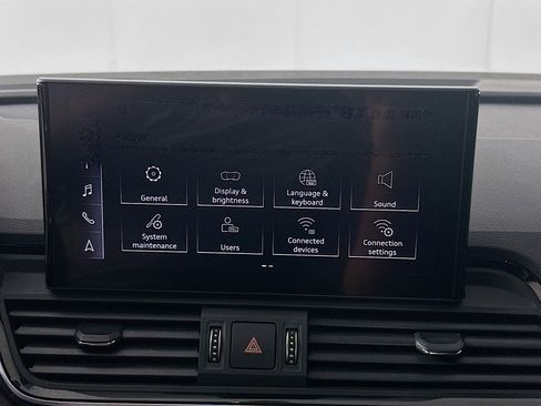 Used 2021 Audi Q5 2.0T Premium w/ Convenience Package image 19