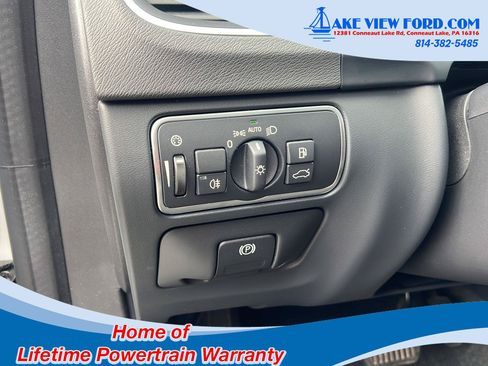 Used 2016 Volvo V60 T5 Cross Country AWD/4WD image 25