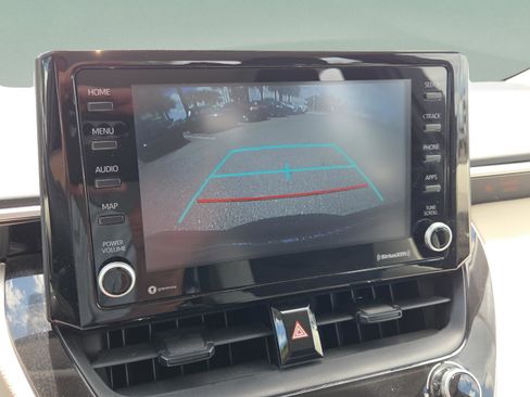 Certified 2022 Toyota Corolla LE FWD image 19