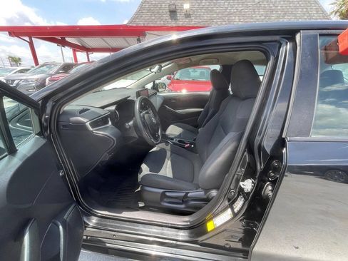 Used 2022 Toyota Corolla LE FWD image 5