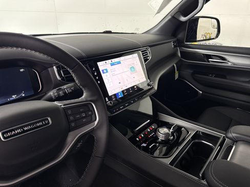 New 2026 Jeep Grand Wagoneer Limited AWD/4WD image 27