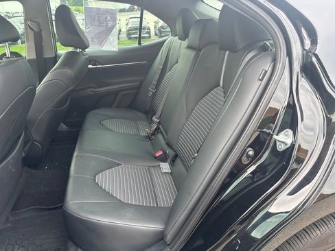 Used 2024 Toyota Camry SE FWD image 9