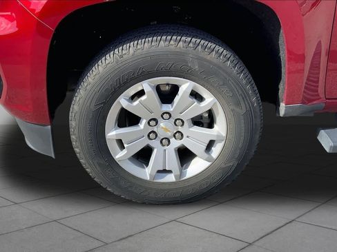 Used 2021 Chevrolet Colorado LT w/ Safety Package RWD image 11