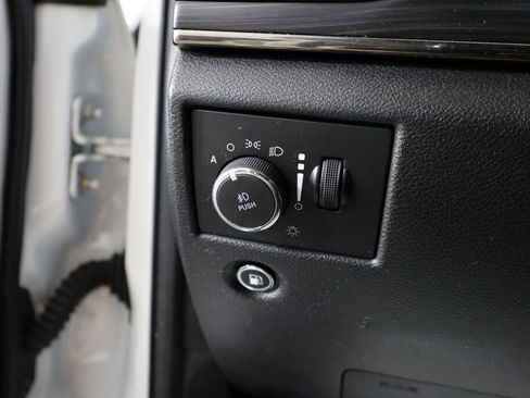 Used 2019 Jeep Grand Cherokee Limited X AWD/4WD image 31