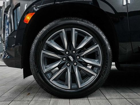 Used 2024 Cadillac Escalade Sport image 9