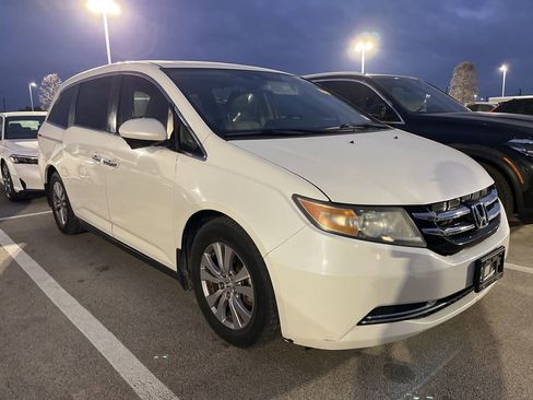 Used 2017 Honda Odyssey EX-L image 2
