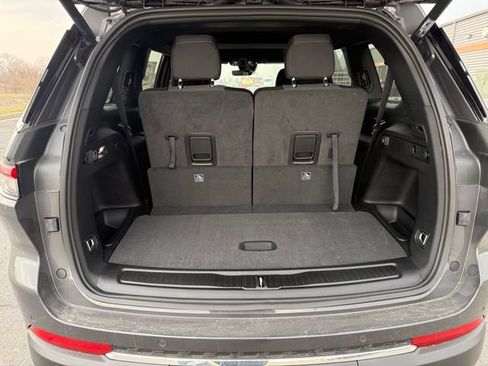 New 2026 Jeep Grand Cherokee L Laredo image 7
