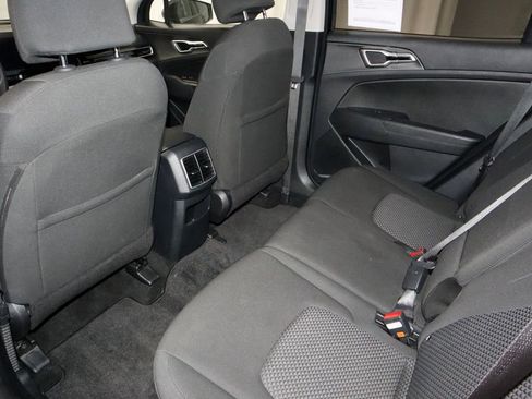 Used 2025 Kia Sportage LX AWD/4WD image 21