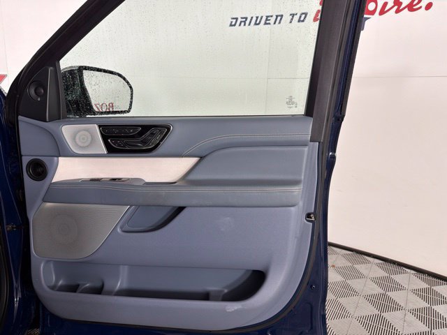 Used 2018 Lincoln Navigator Black Label AWD/4WD image 36