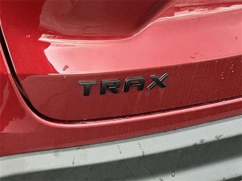 Certified 2024 Chevrolet Trax RS image 29