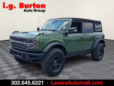 Used 2024 Ford Bronco Badlands AWD/4WD image 3