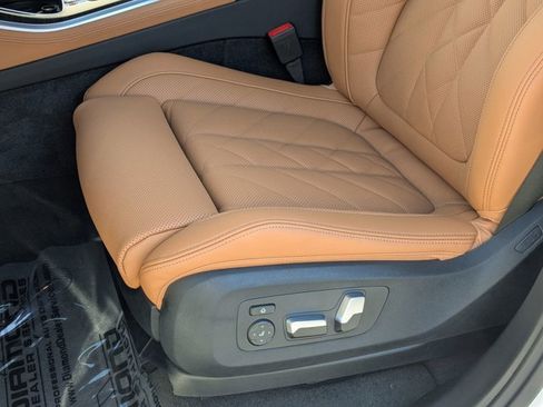 New 2026 BMW X5 xDrive40i w/ M Sport Package image 4