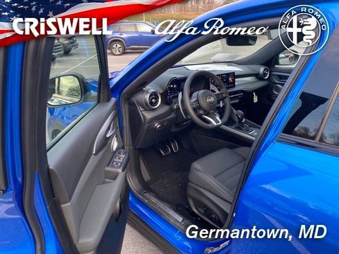 New 2024 Alfa Romeo Tonale Veloce image 19