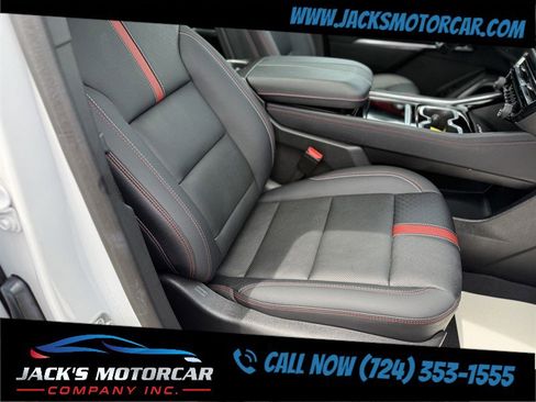 Used 2025 Chevrolet Traverse RS AWD/4WD image 35
