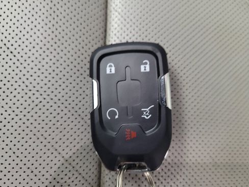 Used 2019 GMC Acadia SLT FWD image 32