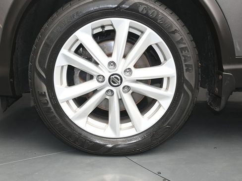 Used 2019 Nissan Rogue Sport SV AWD/4WD image 13