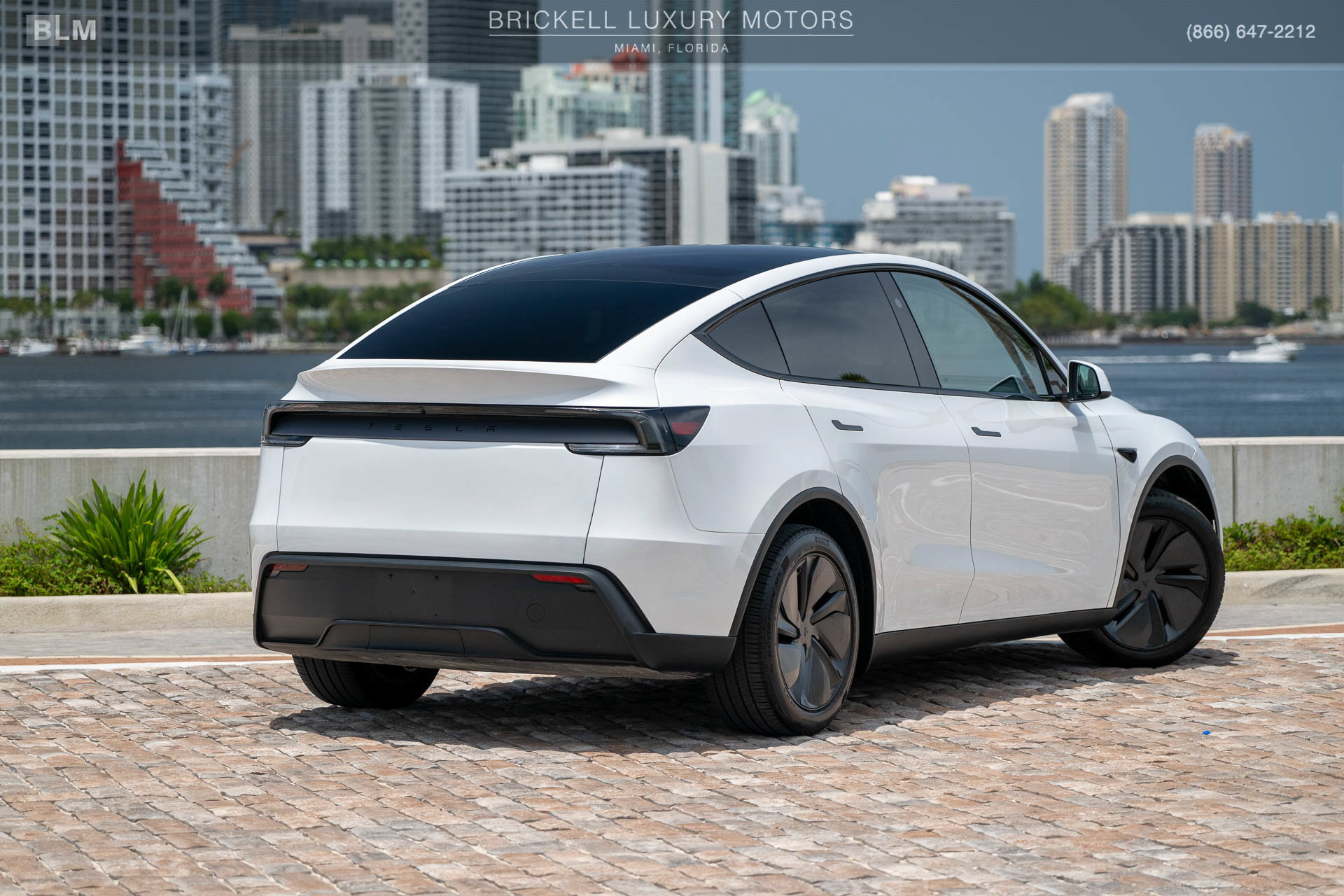 Used 2026 Tesla Model Y Long Range AWD/4WD image 4