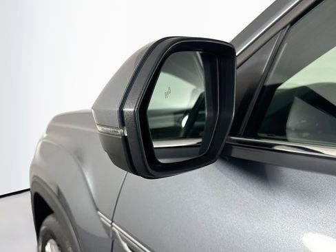 Used 2023 Volkswagen Atlas Cross Sport SE image 16