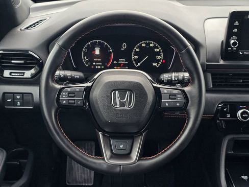 Used 2025 Honda Pilot TrailSport image 15
