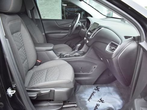Used 2018 Chevrolet Equinox LT FWD image 42