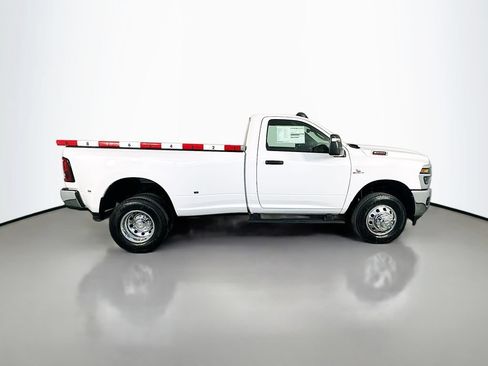 New 2026 RAM 3500 Tradesman AWD/4WD image 8