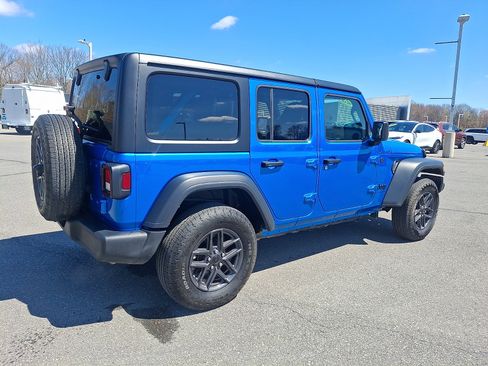 Used 2025 Jeep Wrangler Unlimited Sport AWD/4WD image 6