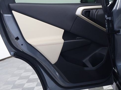 Used 2025 BMW X3 xDrive30i w/ Convenience Package image 13