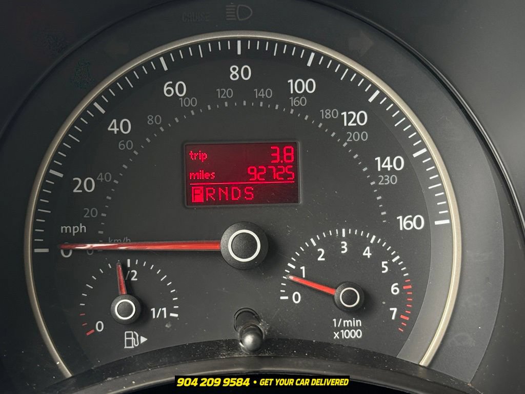 Used 2010 Volkswagen Beetle Coupe FWD image 14