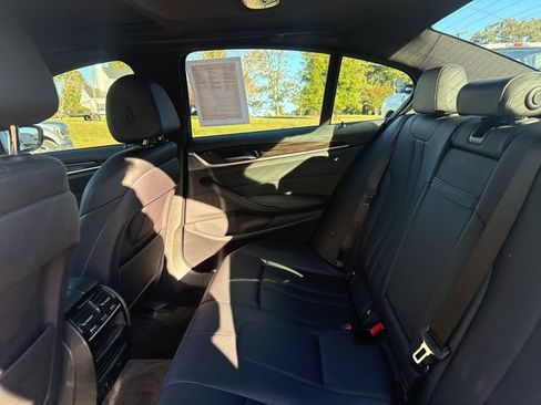 Used 2018 BMW 530i xDrive image 39