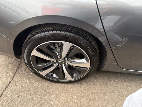 Used 2025 Acura TLX w/ Technology Package image 5