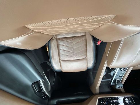 Used 2022 Nissan Pathfinder Platinum w/ Cargo Package image 16