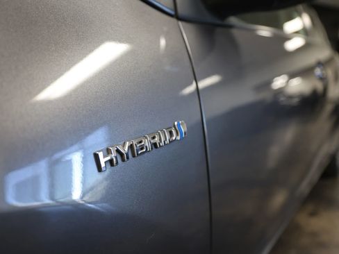 Used 2013 Toyota Prius C Three image 10