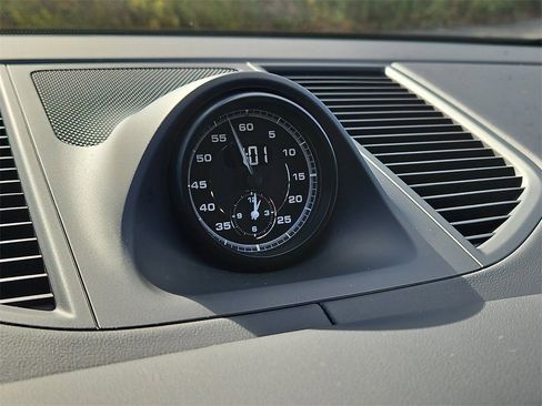 New 2026 Porsche Macan Turbo image 15